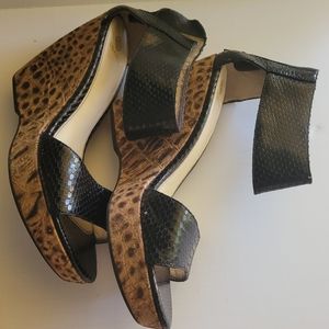 Isolá platform shoes